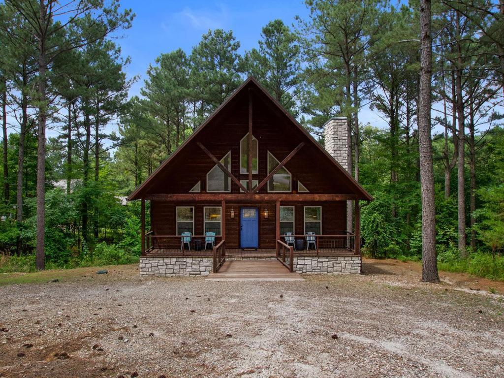 Stunning Luxury Cabin W Hot Tub And Fire Pit Holy Shiplap Is Perfect Romantic Couples Getaway Broken Bow Exterior foto